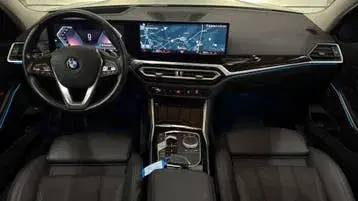 BMW 318 2023 photo 3