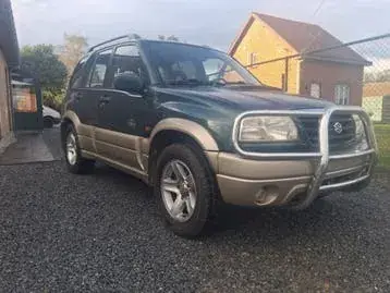Suzuki Vitara 2001 photo 2