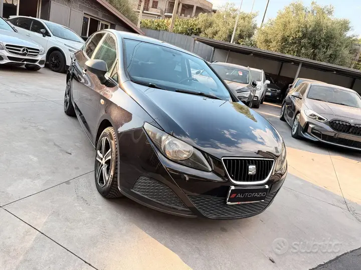 Seat Ibiza 2011 photo 3