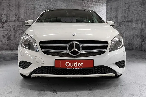 Mercedes-Benz A180 2014 photo 3