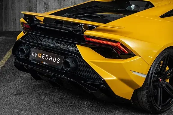 Lamborghini Huracan 2023 photo 3
