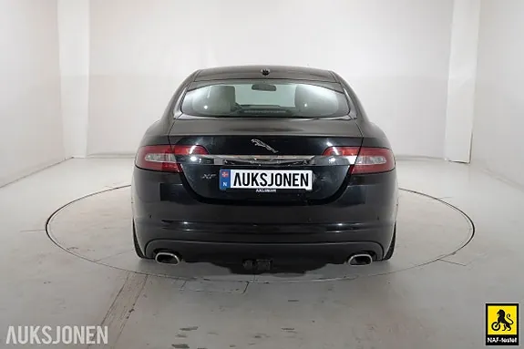 Jaguar Xf 2010 photo 5