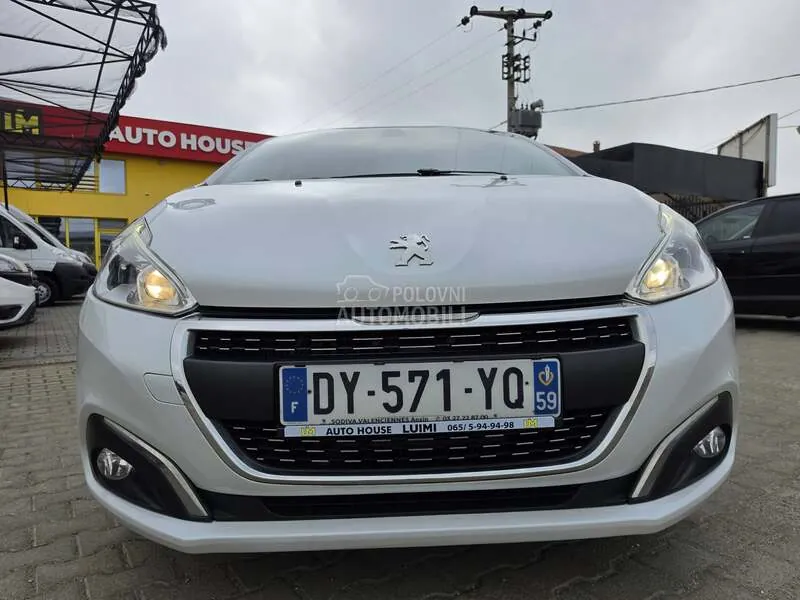 Peugeot 208 2016 photo 2