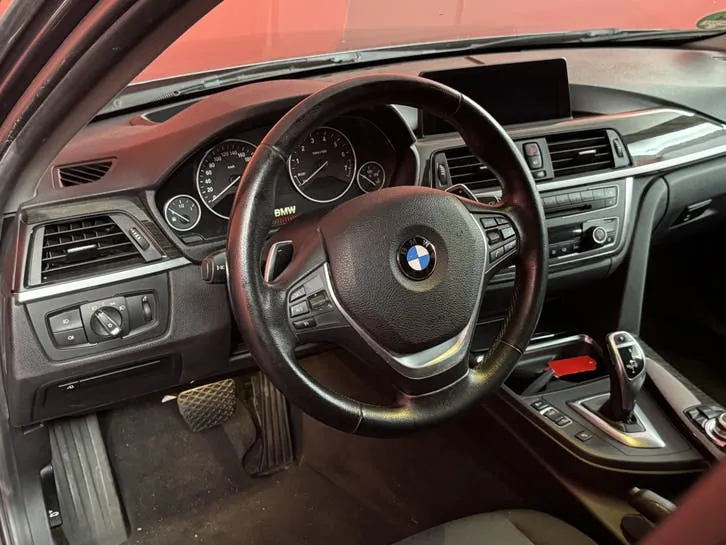BMW 3-Serie 2012 photo 3