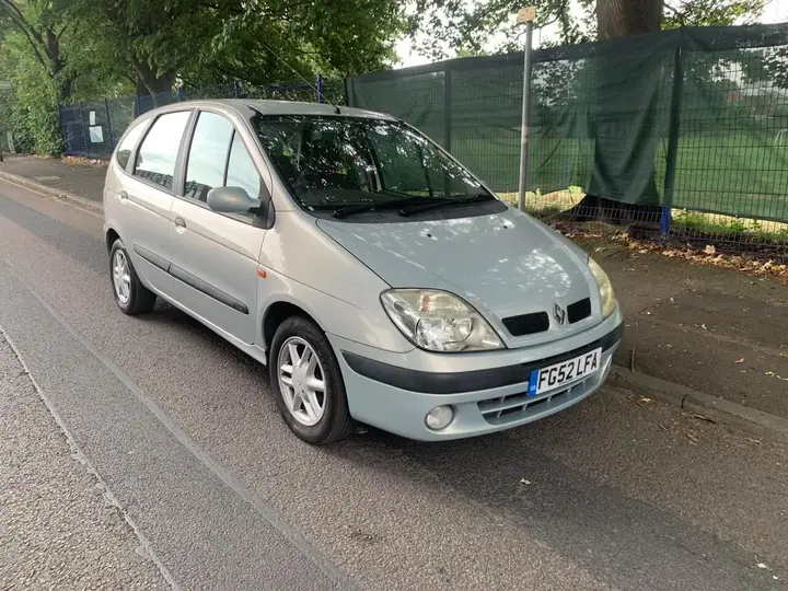 Renault Scenic 2002 photo 2