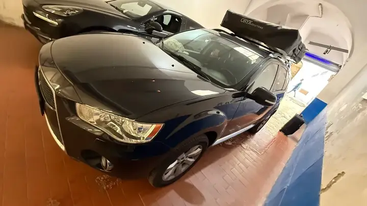 Mitsubishi Outlander 2010 photo 3
