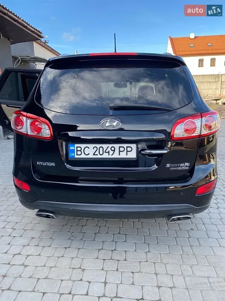 Hyundai Santa Fe 2010 photo 3