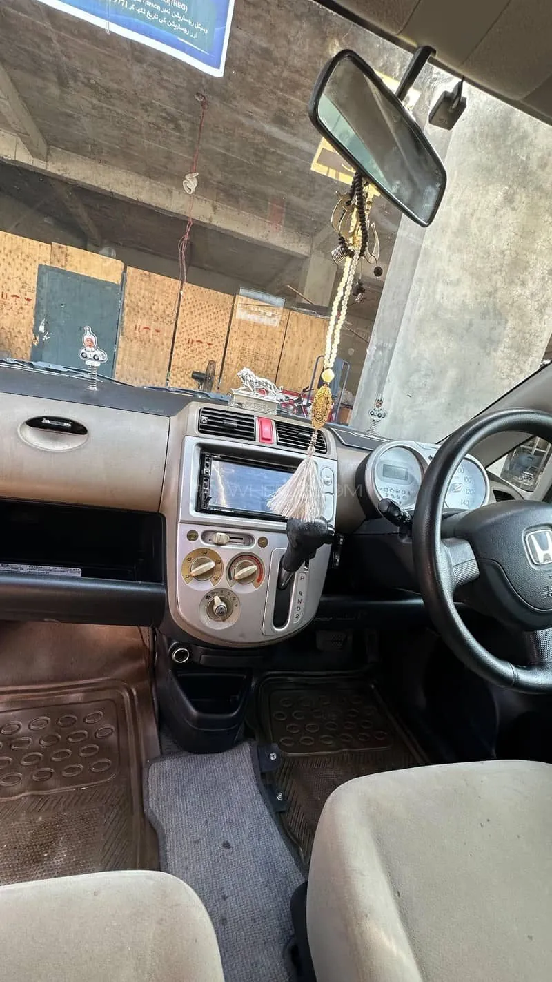 Honda Life