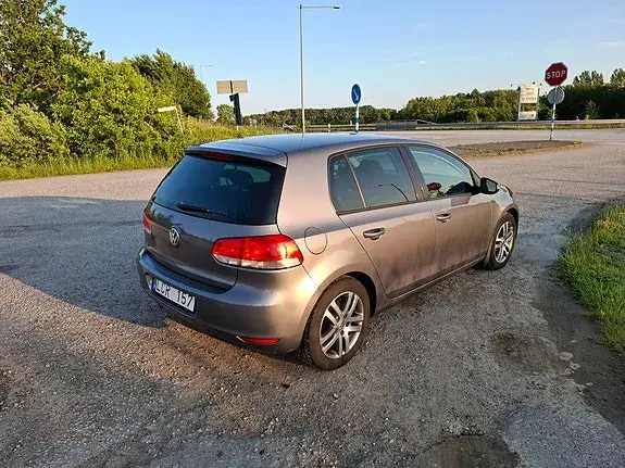 Volkswagen Golf 6 2011 photo 2