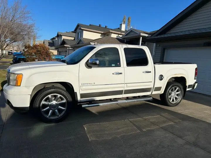 GMC Sierra 1500 2008 photo 2