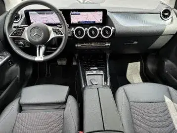 Mercedes-Benz B-Class 2024 photo 2