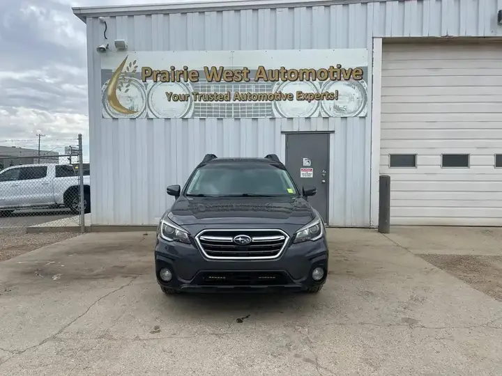 Subaru Outback 2019 photo 2