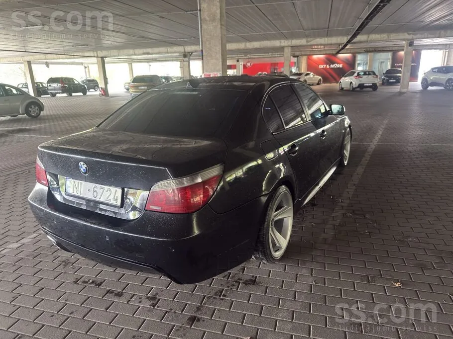 BMW E60