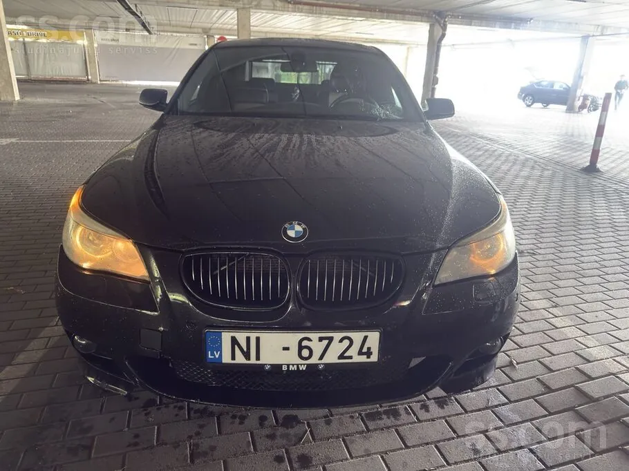 BMW E60 2005 photo 3
