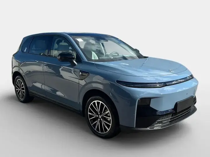 Leapmotor B10 photo 2