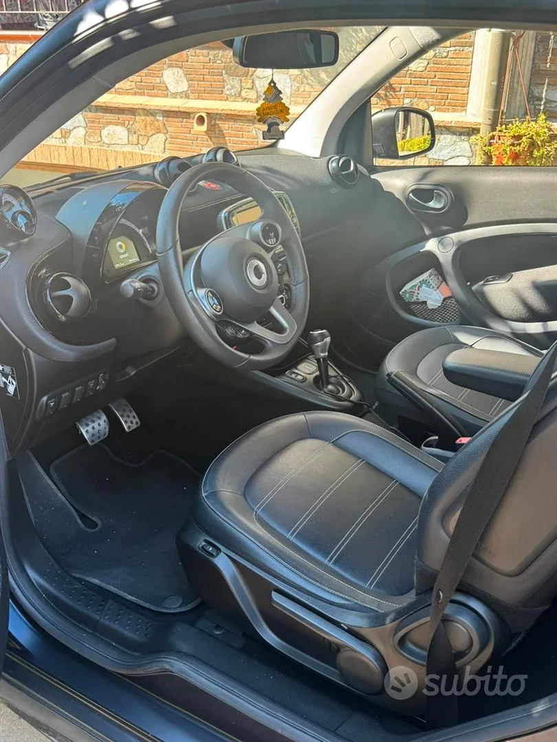 Smart Fortwo 2021 photo 5