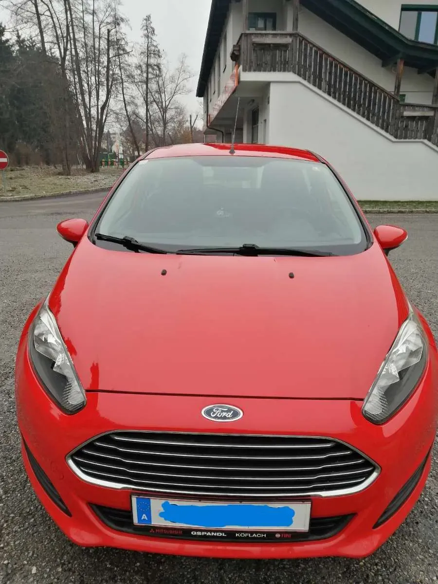 Ford Fiesta 2014 photo 2