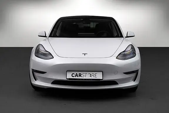 Tesla Model 3 2023 photo 3