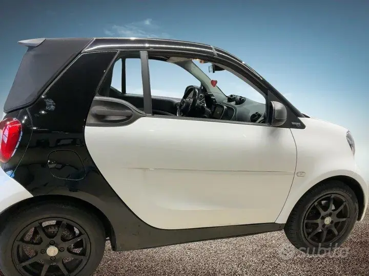 Smart Fortwo 2019 photo 5