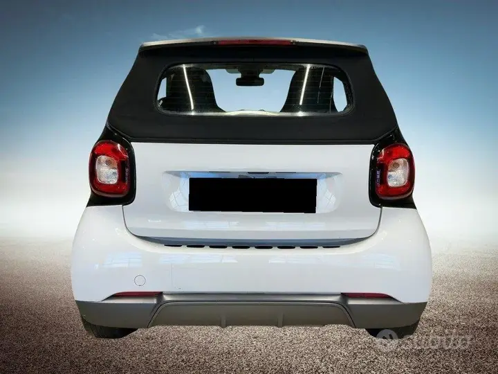 Smart Fortwo 2019 photo 2