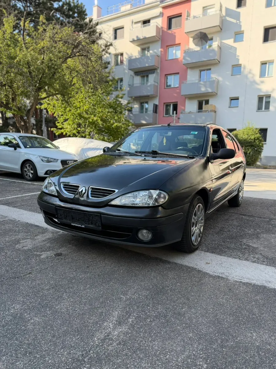 Renault Megane 2000 photo 2