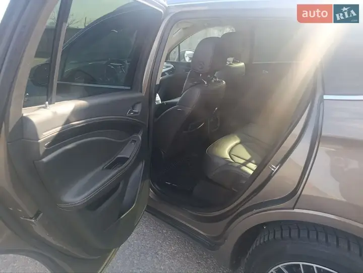 Buick Envision 2016 photo 4