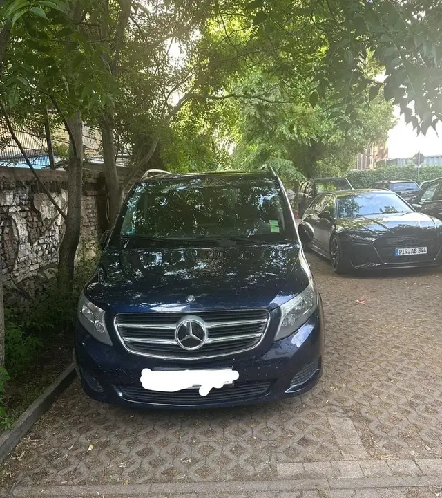 Mercedes-Benz V-Class