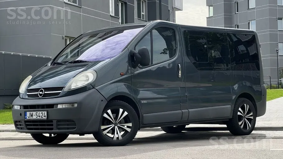 Opel Vivaro 2003 photo 3