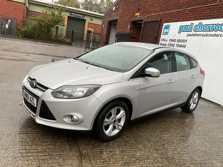 Ford Focus 2012 photo 4