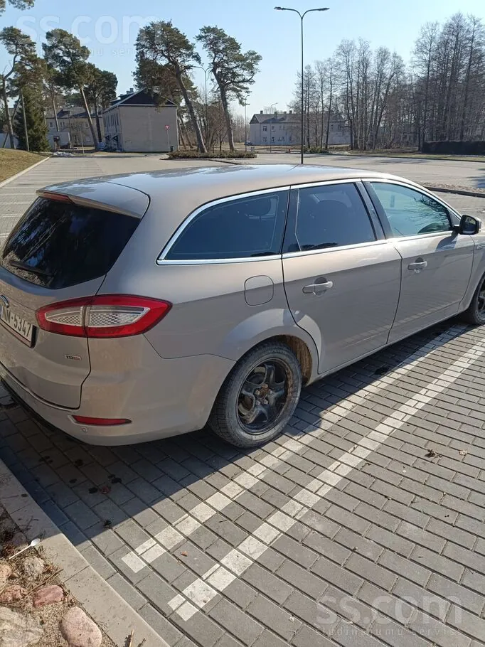 Ford Mondeo 2011 photo 2