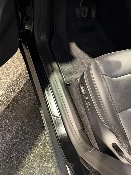 Tesla Model Y 2025 photo 5