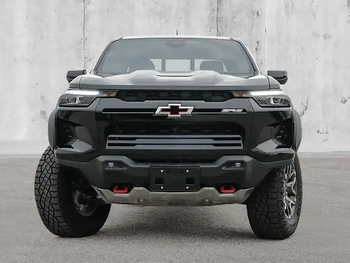 Chevrolet Colorado 2026 photo 2