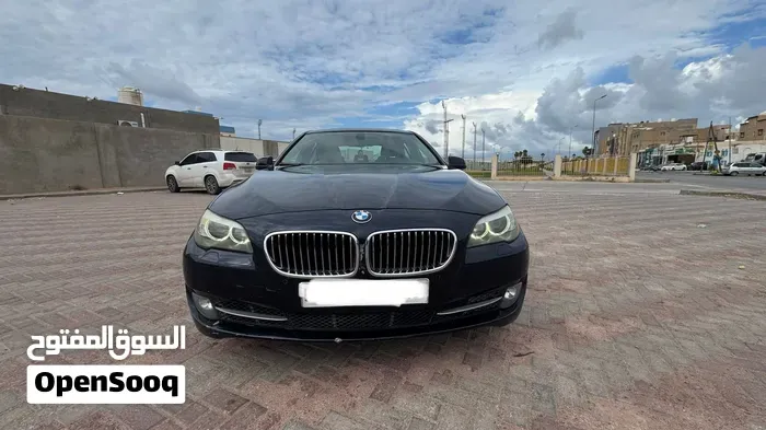 BMW 5 Series 2011 photo 3