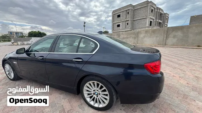 BMW 5 Series 2011 photo 4