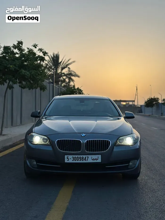 BMW 5 Series 2011 photo 5