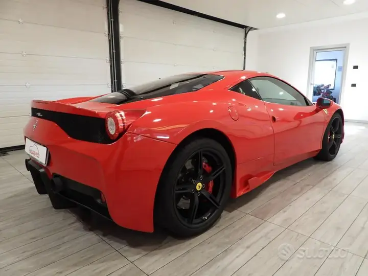 Ferrari 458 2014 photo 2