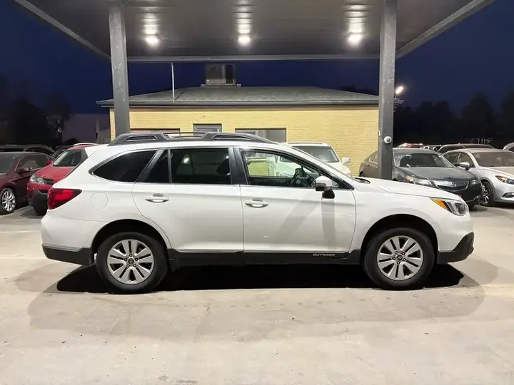Subaru Outback 2016 photo 3