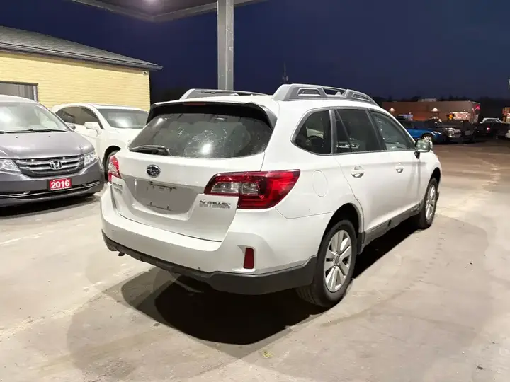 Subaru Outback 2016 photo 4
