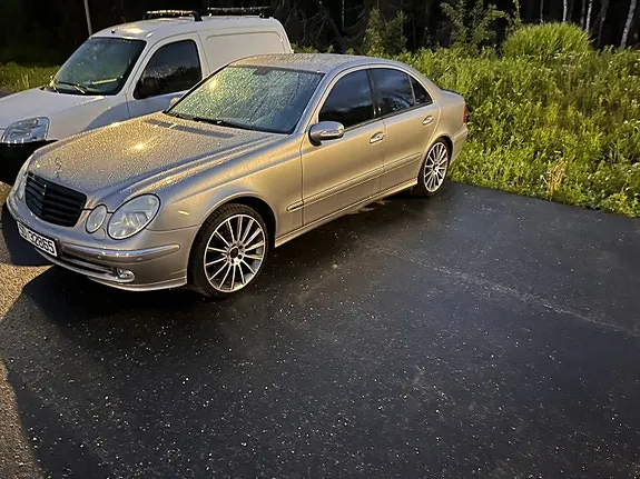 Mercedes-Benz E220 D