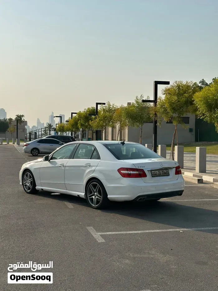 Mercedes-Benz E-Class 2013 photo 2