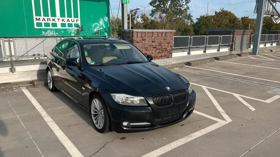BMW E90