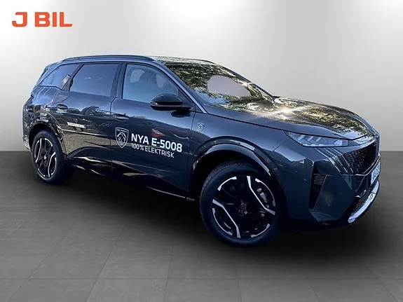 Peugeot E-5008
