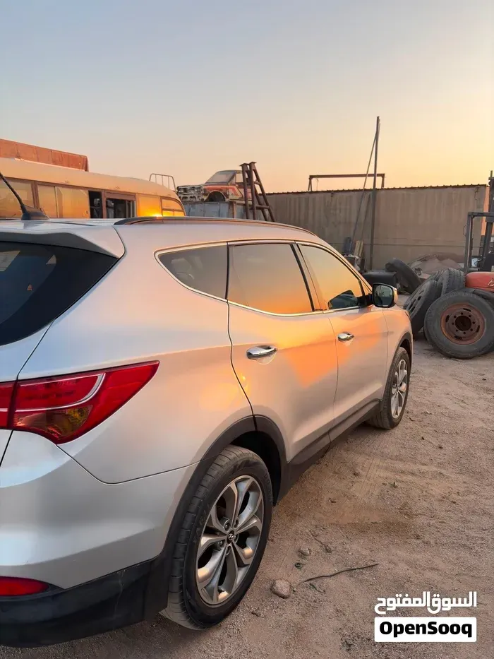 Hyundai Santa Fe 2014 photo 3