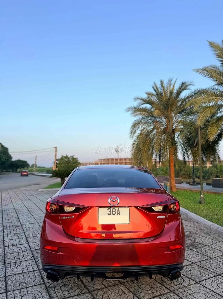 Mazda 3 2016 photo 2