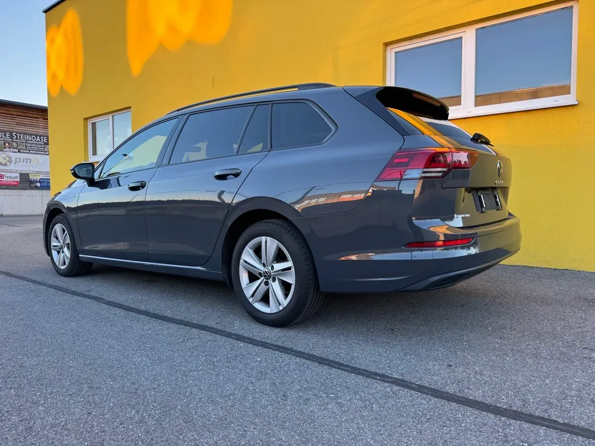 Volkswagen Golf Variant 2022 photo 2