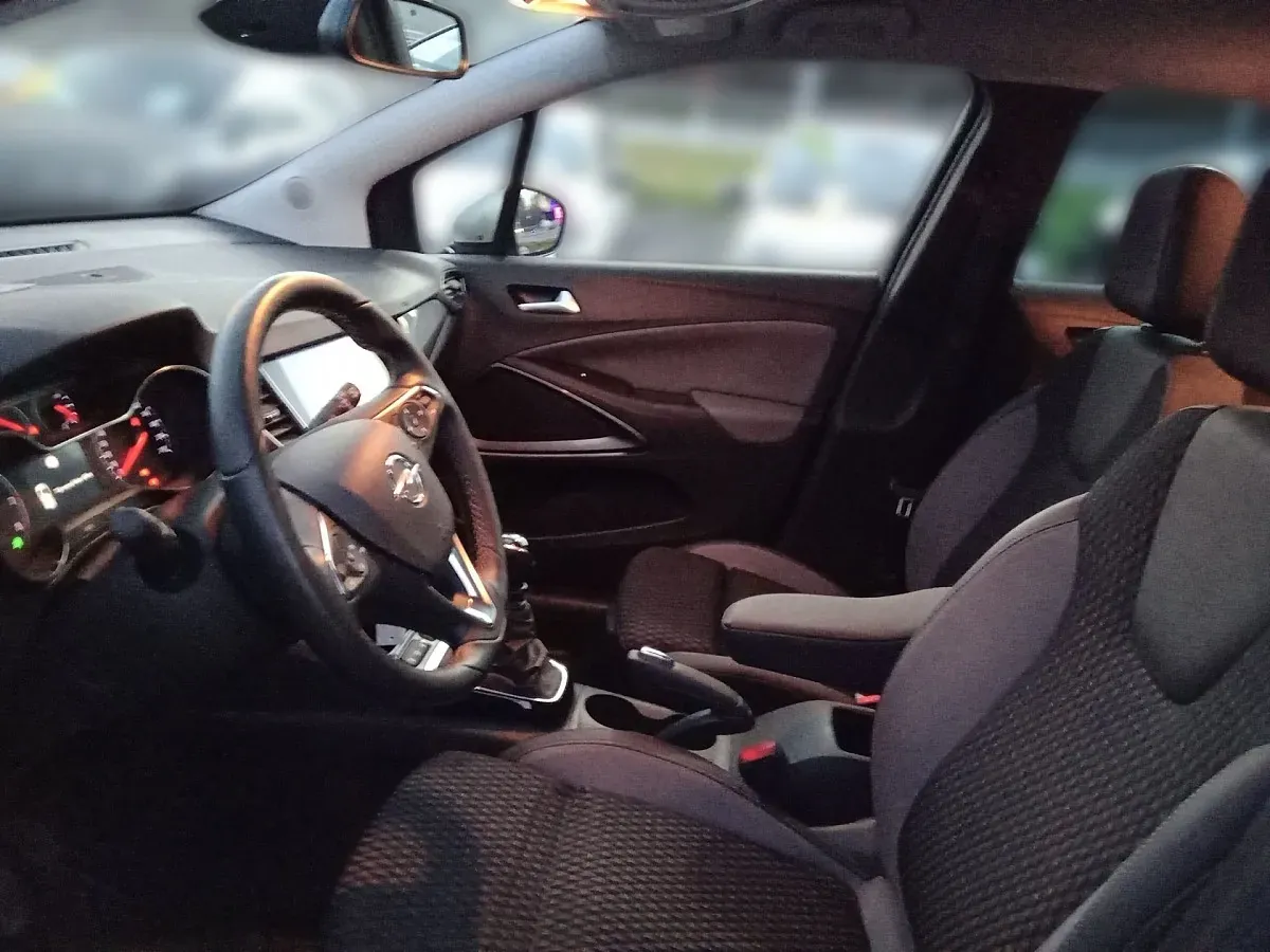 Opel Crossland X 2019 photo 3