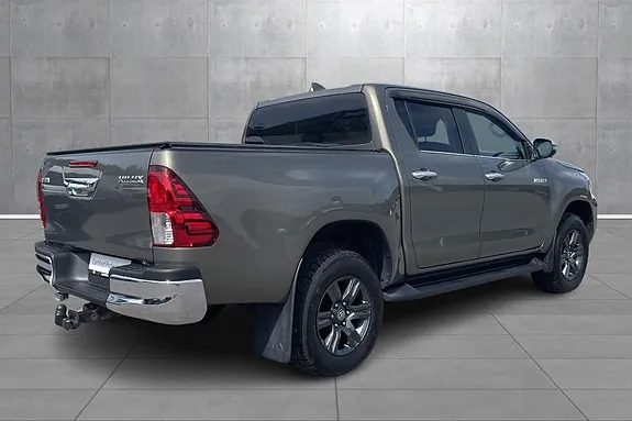 Toyota Hilux 2023 photo 5