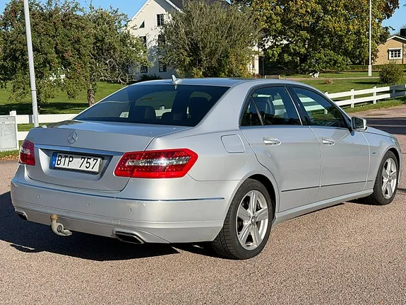 Mercedes-Benz E220 2012 photo 3