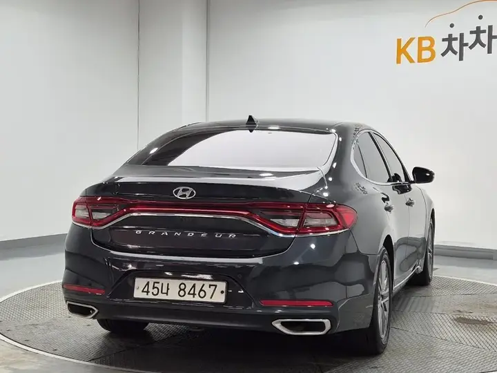 Hyundai Grandeur 2018 photo 3