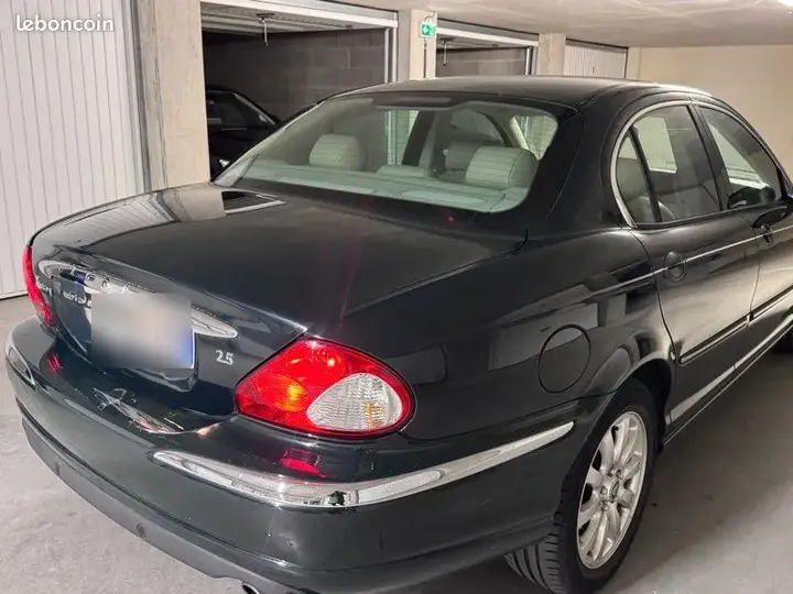 Jaguar X-Type 2001 photo 2